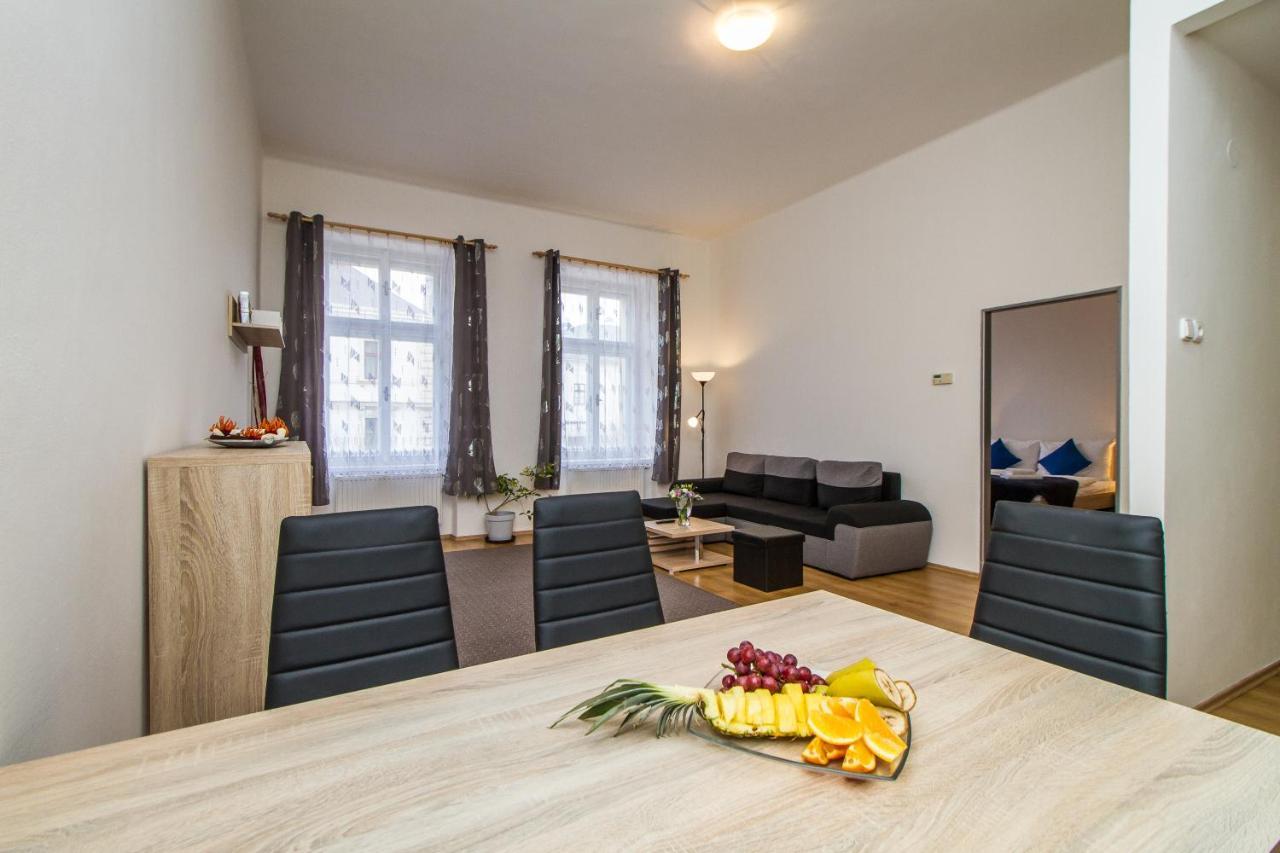 Silver Apartments クトナー・ホラ エクステリア 写真