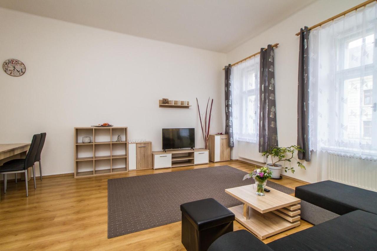 Silver Apartments クトナー・ホラ エクステリア 写真